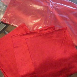 Crate & Barrel Red Sateen Cloth Napkins - Set of 8 -5 NWT- 3 used once, dryclean
